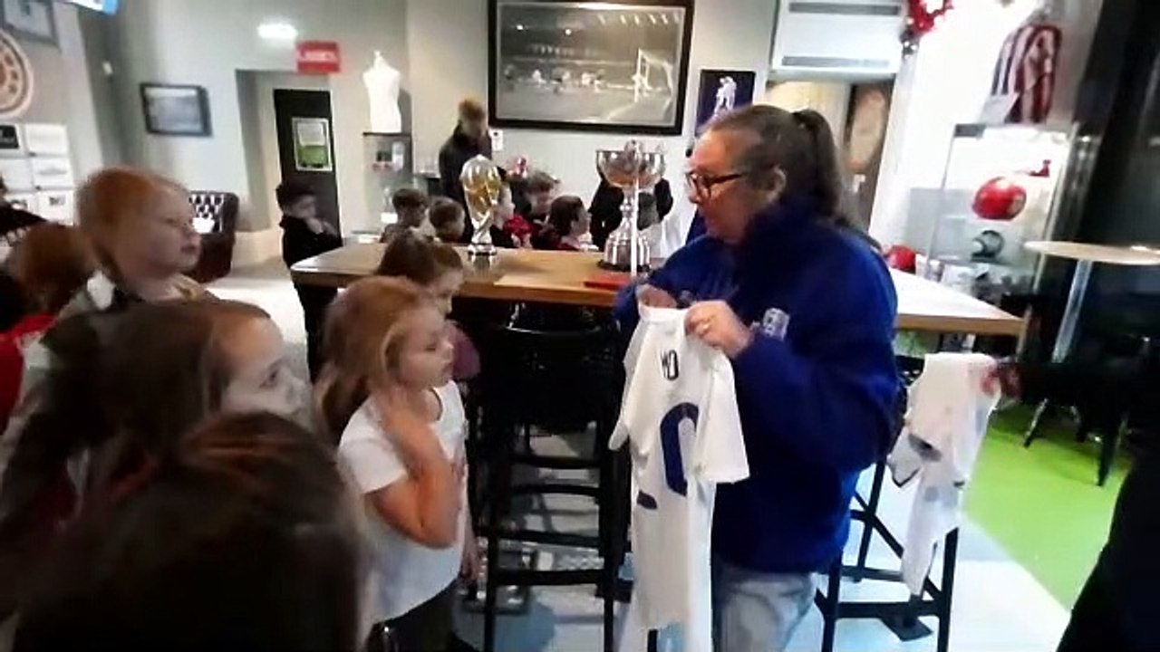 Children from Murton's Ribbon Academy visit Sunderland Fans' Museum