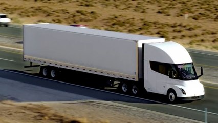 800 km d'autonomie : Semi, le camion électrique de Tesla, débarque sur le marché