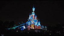 A Disneyland Paris arriva la magia del Natale, albero di 24 metri
