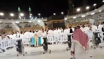 Makka Masjid Al Haram live _ প্রতি ওয়াক্ত নামাজের পর পবিত্র কাবা শরিফের ভিতরে খুশবু দেওয়া হয় এই মেশিনের মাধ্য