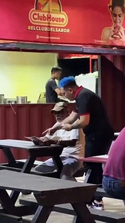 Prank hamburgers the most biggest