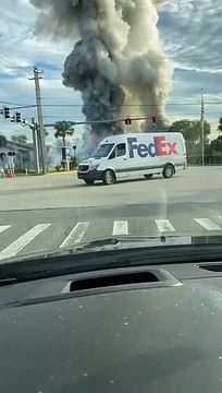 Quand tu apportes quelques feux d'artifices pour fêter ton départ