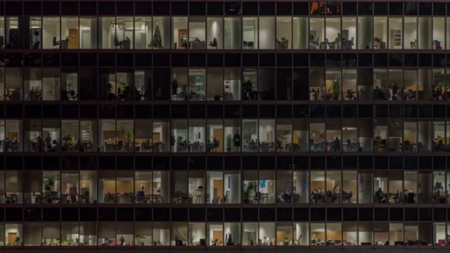 US Economy Adds More Jobs Than Expected Despite Fed Rate Hikes