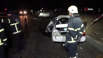 Kütahya'da iki otomobil birbirine girdi: Ölü ve yaralılar var