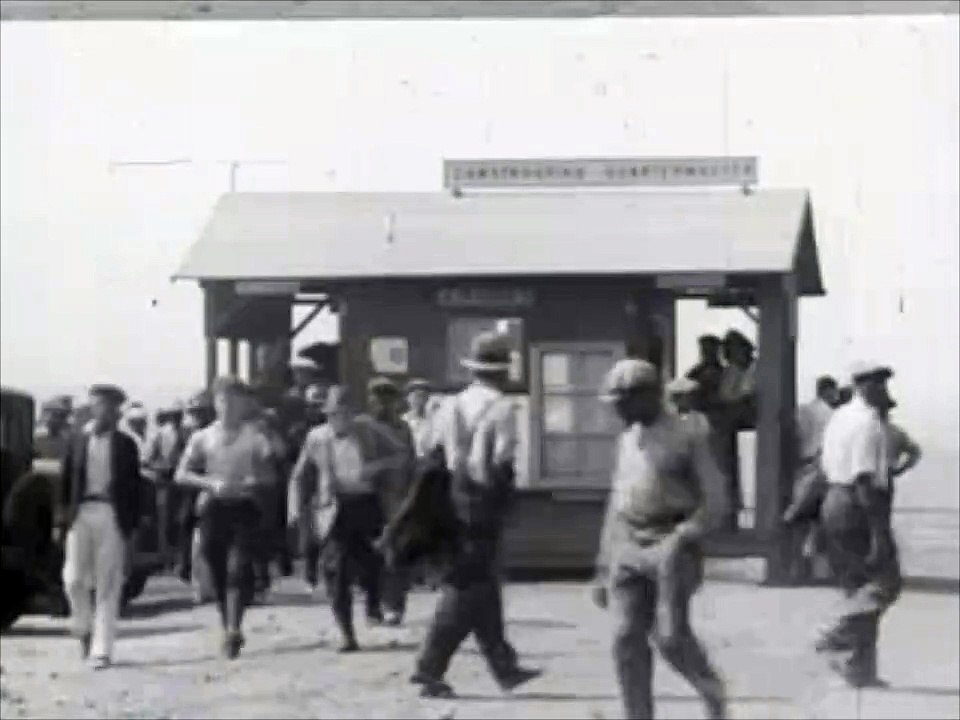 We work again  (1930).