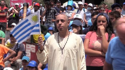 De la euforia a la impotencia: hinchas de Uruguay sufrieron el duelo con Ghana (V)