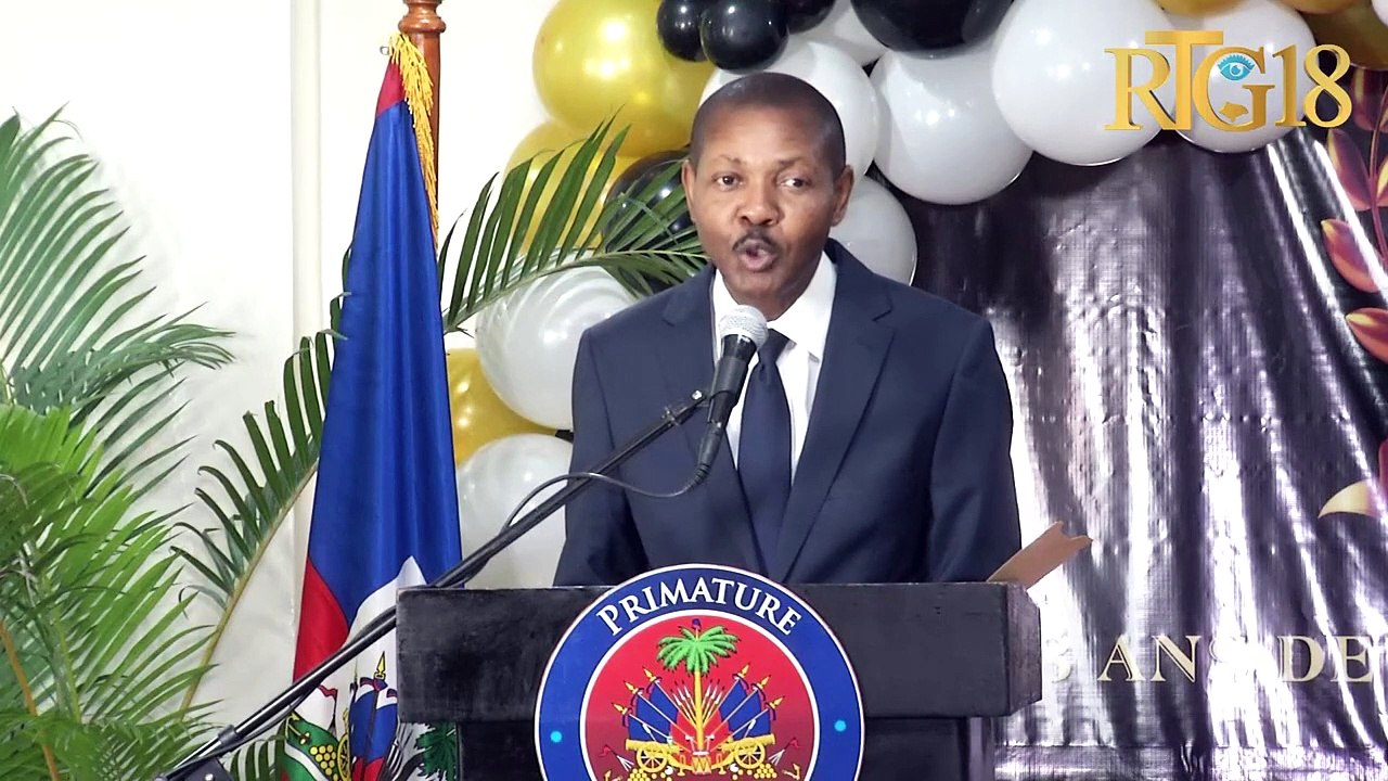 CNMP òganize yon gwo seremoni epi remèt prim bay loreya konkou tèks sou mache piblik.