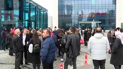 İstanbul'da belediye işçileri iş bıraktı: ''Ücretlerimizi istiyoruz''