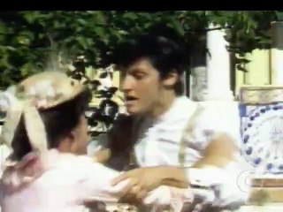 Novela Pacto de Sangue (1989) - Isabel maltrata Benedito