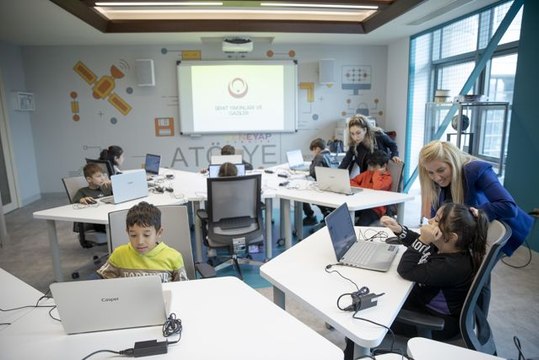 Şehit ve gazi çocukları Millet Kütüphanesi'nde teknoloji etkinliğine katıldı