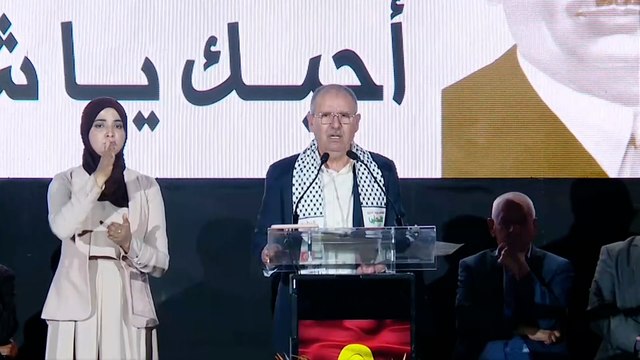 الوضع السياسي في تونس يزداد تعقيدا.. إلى أين تتجه الأمور؟