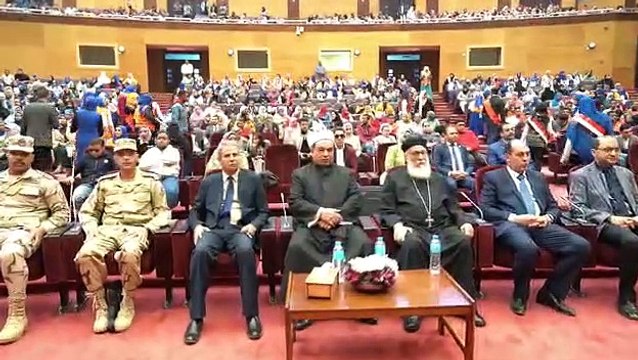 جامعة سوهاج تحتفل بذوى الهمم.. ورئيسها يؤكد على دعمهم وتعزيز حقوقهم بالمجتمع