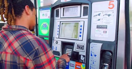 Asking Strangers For GAS, Then Paying For Their ENTIRE GAS TANKS!