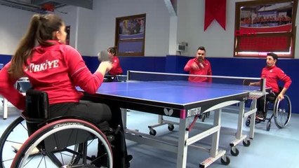 SPOR Bakan Kasapoğlu, para masa tenisi sporcuları ile bir araya geldi