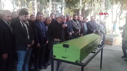 TRAFİK KAZASINDA HAYATINI KAYBEDEN MHP LİDERİ BAHÇELİ'NİN KUZENİ TOPRAĞA VERİLDİ