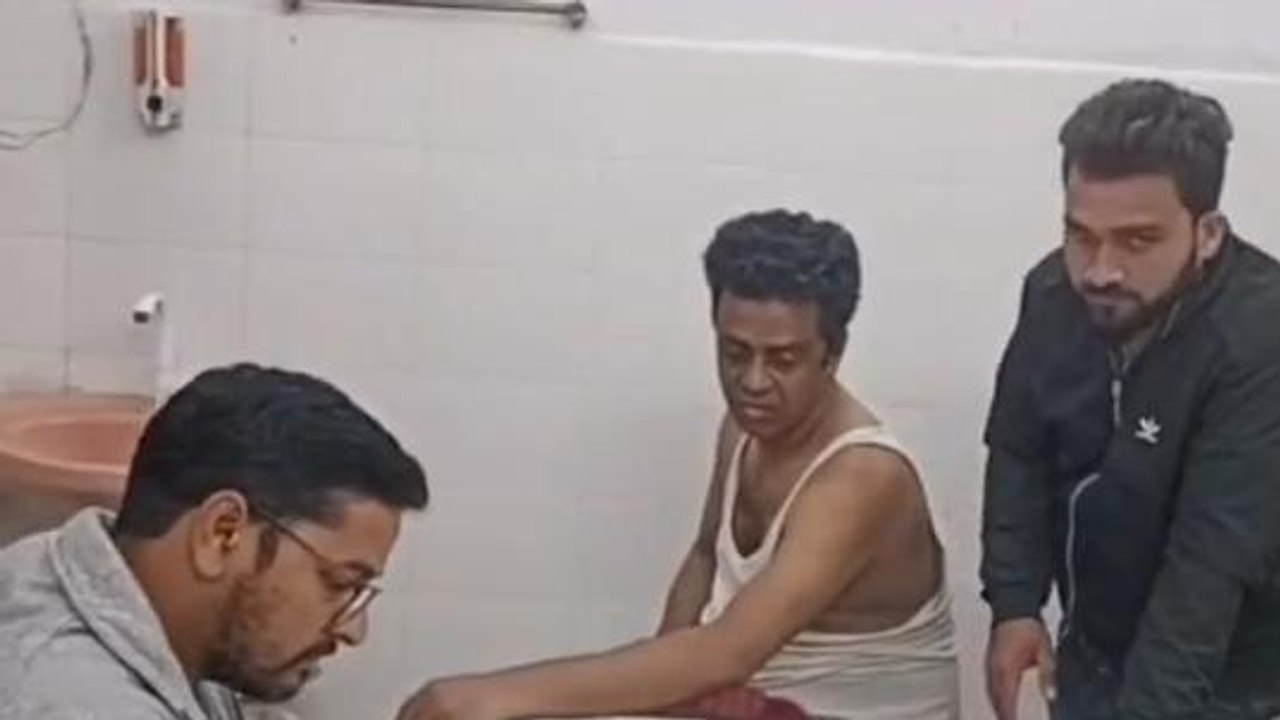 सम्भल:बिजली के तारों पर डंडा मारने को लेकर दो पक्षों में कहासुनी के बाद हुई मारपीट