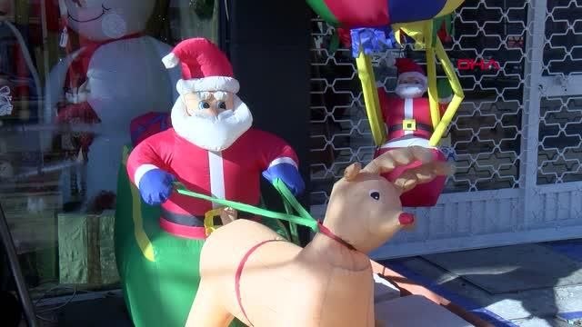 YILBAŞI SİMGESİ 'YAPAY ÇAM AĞACI' CEP YAKIYOR