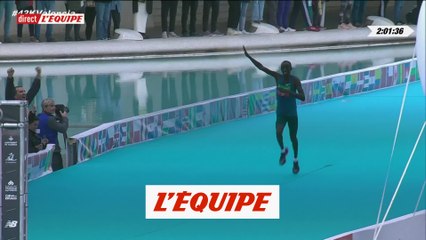 Kiptum remporte le marathon de Valence  - Athlé - Marathon
