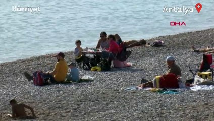 Antalya'da aralık ayında deniz keyfi