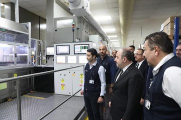 Bakan Varank, ELDOR Elektronik'in İzmir'deki fabrikasını ziyaret etti