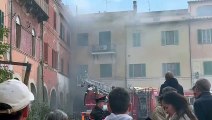 Incendio a Grosseto, negozio di cappelli devastato dalle fiamme