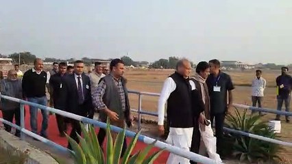 विशेष प्लेन से कोटा पहुंचे सीएम गहलोत, हेलीकॉप्टर से झालावाड़ रवाना