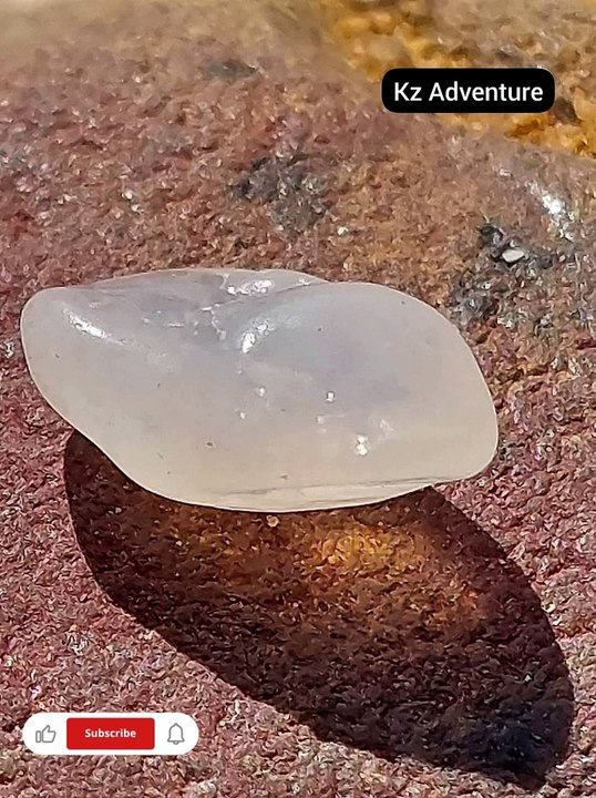 My new New collection, natural glass quartz, Topaz, sapphire, Aquamarine, hunting for Gemstones..