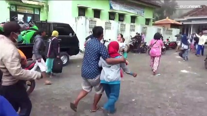 Indonésie: le volcan Semeru en éruption, près de 2 000 personnes évacuées