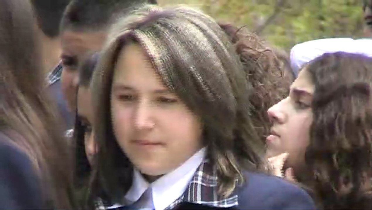 Шествие с новите униформи