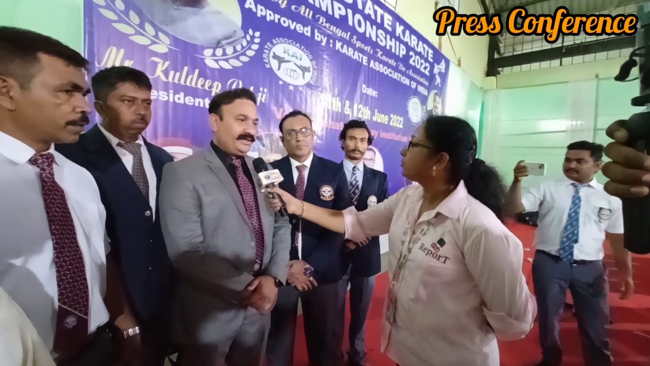 ০১ -ম তম "এ.বি.এস.কে.এ" অফিসিয়ালি রাজ্য ক্যারাটে ক্রীড়া প্রতিযোগিতা ২০২২ -র অনুষ্ঠান মঞ্চে, জাতীয় ক্যারাটে সংগঠনের সাধারণ সম্পাদক, শিহান রাজনেস চৌধুরীর সাথে সাংবাদিক সম্মেলনে,আমি কোচবিহার জেলা ক্যারাটে সংগঠনের সাধারণ সম্পাদক শ্রীমান বিক্রমাদিত্য বর্মন।