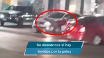 Sujeto arrolla 2 veces a un hombre por incidente vial en Metepec