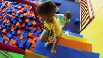 Roma and Diana plays at great Indoor Playground with giant slides!