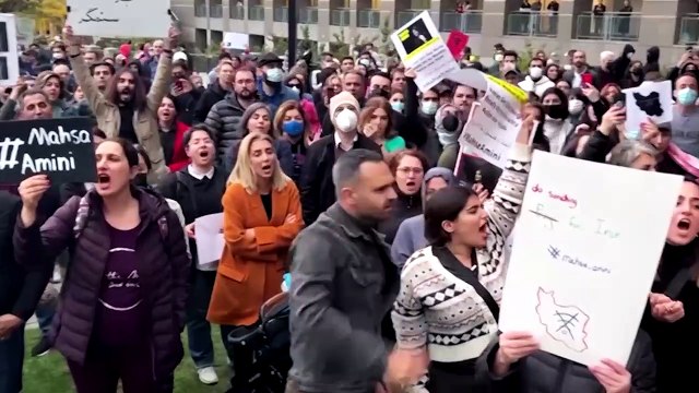 Buntut Demo Berdarah Iran, Polisi Moral Resmi Dibubarkan