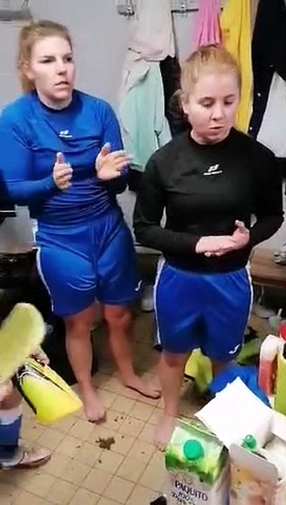 Célébration victoire ! FC Féminin Rouen Plateau Est / ES Tourville (championnat R2F le 04/12/2022)