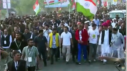 भारत जोड़ो यात्रा के दौरान  विधायक रफीक खान पर क्यों नाराज हुए राहुल गांधी, देखें वीडियो