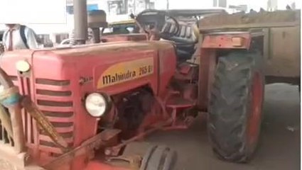 हापुड़: एसडीएम ने अवैध मिट्टी खनन में शामिल ट्रैक्टर ट्राली को किया सीज