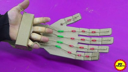 Do-it-yourself cyborg from cardboard ! Diy Robot