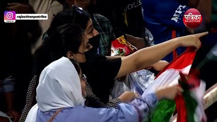 कोहली ने हवा में उड़कर एक हाथ से पकड़ा अद्भुत कैच, देखें Video