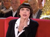 « Je suis vraiment très très émue » : Mireille Mathieu fond en larmes sur le plateau de Vivement Dimanche