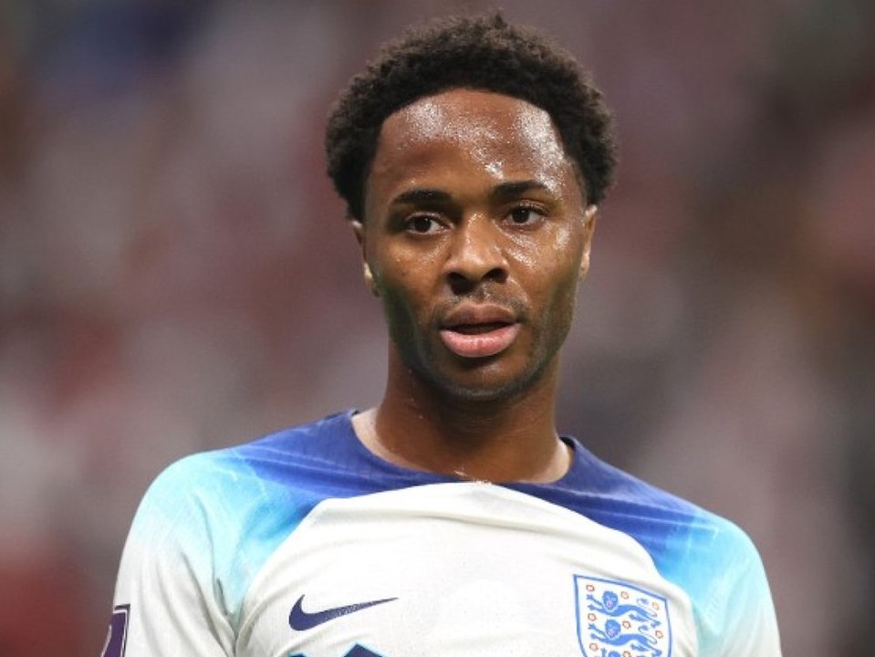 Nach Einbruch in sein Haus: England-Star Sterling reist aus Katar ab