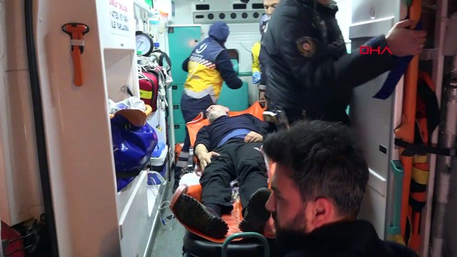 Masaj salonunda bacağından 3 kez bıçaklandı