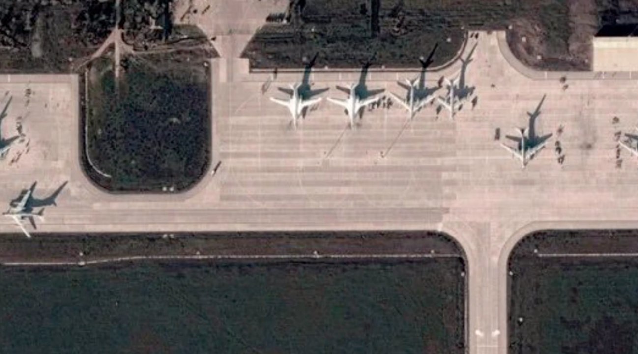 Gewaltige Explosion auf russischer Luftwaffenbasis 'Engels-2'