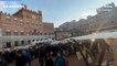 Piazza del Campo: lo show del gusto tra banchi e trampolieri