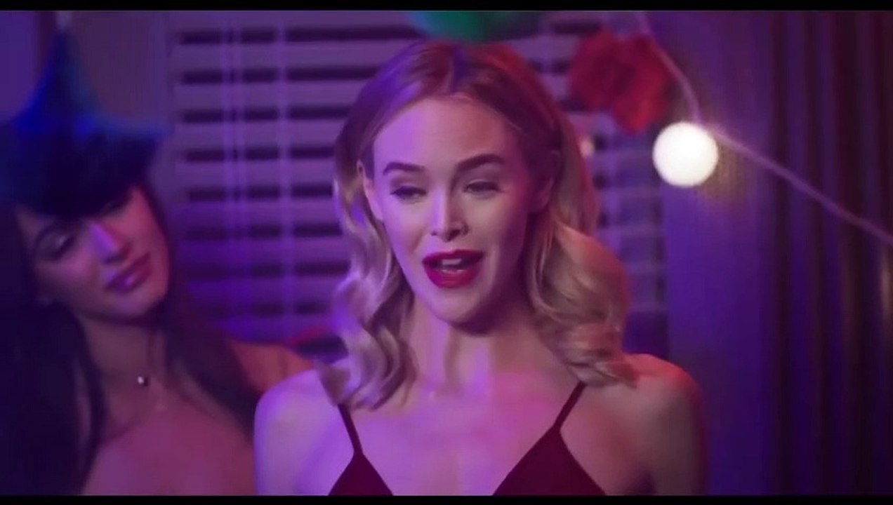 Loves Me, Loves Me Not Bande-annonce (EN)