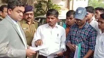 धार: आवास सहायता राशि की मांग को लेकर आदिवासी छात्र संगठन डीएम को सौपा ज्ञापन
