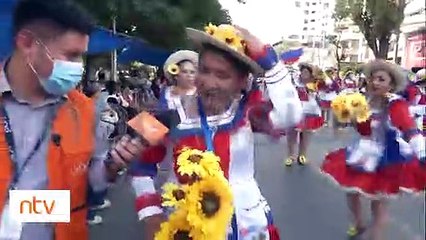 Volvió el colorido de la "Entrada Universitaria" a la llajta