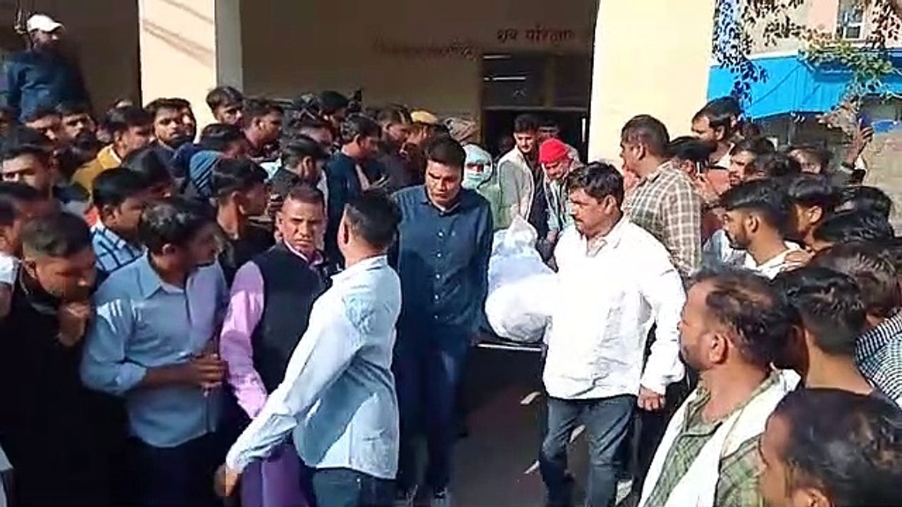 गैंगस्टर राजू ठेहट व ताराचंद के शवों का पोस्टमार्टम हुआ, कुछ देर में होगा अंतिम संस्कार