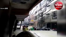 दिल्ली में एक चार मंजिला इमारत अचानक जमींदोज हुई