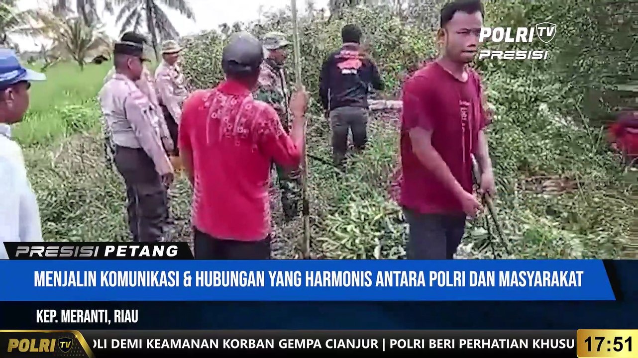 Polsek Rangsang Barat Laksanaan Gotong Royong Bersama Dengan Masyarakat Desa Dalam Rangka Menyambut Launching "Kampung Zakat"