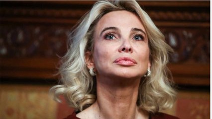 GALA VIDEO - Corinna Larsen : la maîtresse de Juan Carlos révèle des détails sur la lune de miel de Felipe VI et Letizia